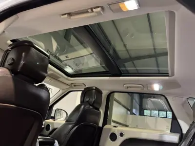 Land Rover Range Rover Sport 2019 - 44750 EUR, 110700 km - AUTO.MOTO.pt - 110700km - foto 17 de 60