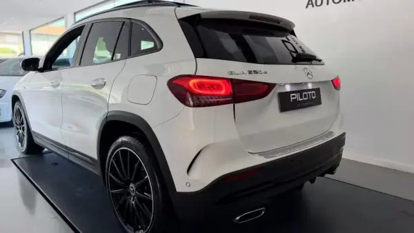 Mercedes-Benz GLA 250 2021 - 34990 EUR, 48067 km - 48067km - foto 6 de 31