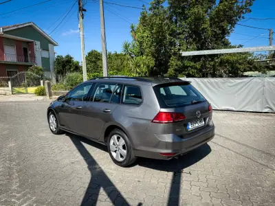 Volkswagen Golf Variant 2014 - 10990 EUR, 189000 km - AUTO.MOTO.pt - 189000km - foto 10 de 12