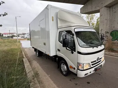 Toyota Dyna 2008 — foto 5 de 28