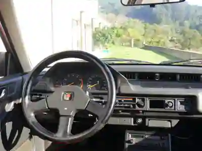 Rover 216 1990 - 2500 EUR, 175000 km - AUTO.MOTO.pt - 175000km - foto 3 de 6
