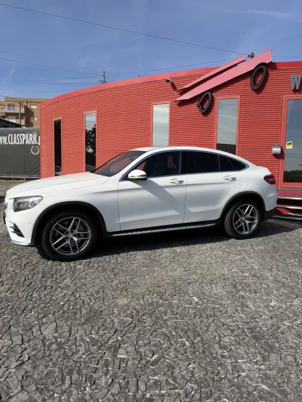 Mercedes-Benz GLC 220 2016 - 32900 EUR, 200000 km - AUTO.MOTO.pt - 200000km - foto 3 de 5