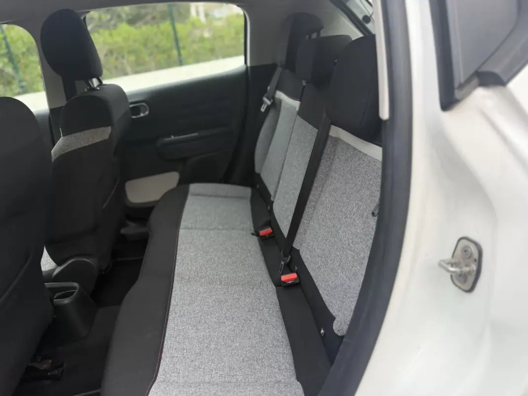 Citroën C3 2018 - 9999 EUR, 90000 km - AUTO.MOTO.pt - 90000km - foto 12 de 13