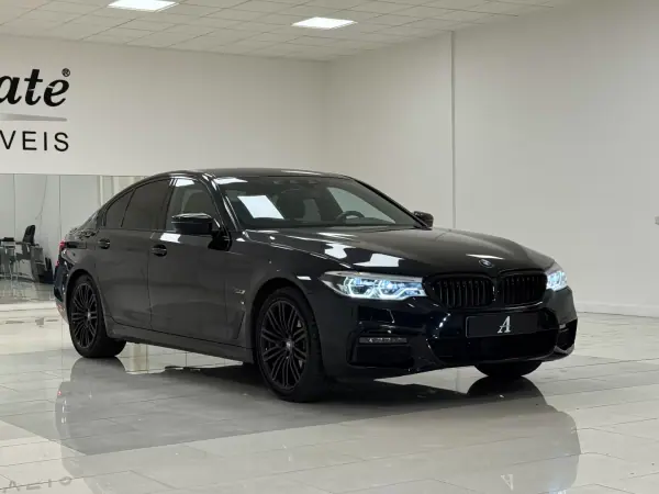BMW 530 2020 - 31990 EUR, 120000 km - AUTO.MOTO.pt - 120000km - foto 16 de 65
