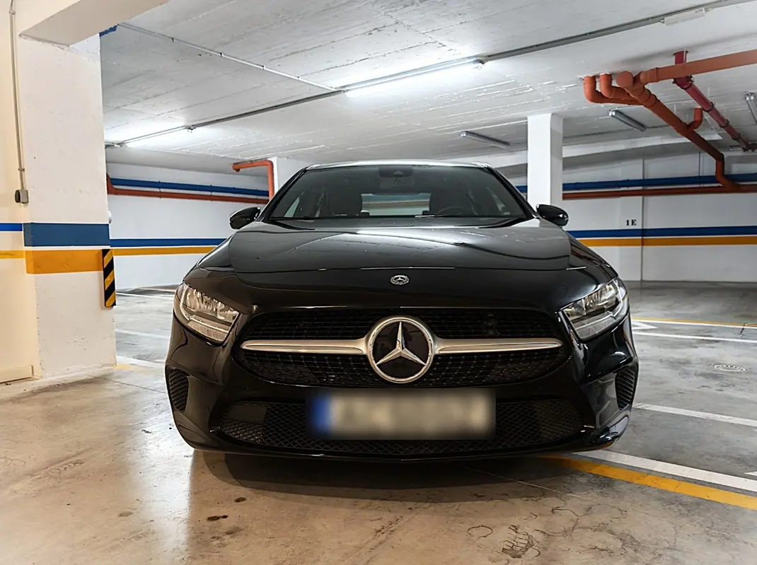 Mercedes-Benz A 180 Limousine 2020 - 21500 EUR, 88000 km - AUTO.MOTO.pt - 88000km - foto 2 de 14