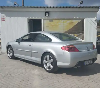 Peugeot 407 2006 - 8490 EUR, 244000 km - AUTO.MOTO.pt - 244000km - foto 5 de 12