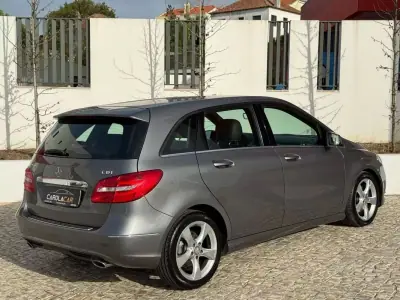 Mercedes-Benz B 200 2013 - 10950 EUR, 210000 km - 210000km - foto 7 de 26