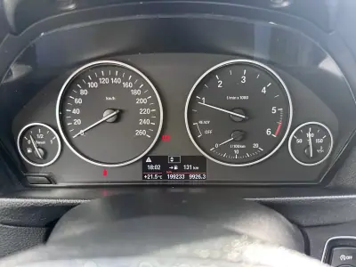 BMW 418 Gran Coupé 2016 - 17500 EUR, 190000 km - AUTO.MOTO.pt - 190000km - foto 24 de 52
