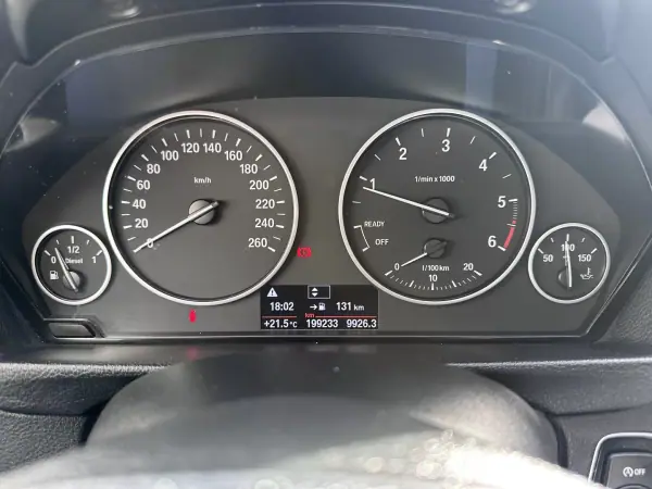 BMW 418 Gran Coupé 2016 - 16900 EUR, 190000 km - AUTO.MOTO.pt - 190000km - foto 24 de 52