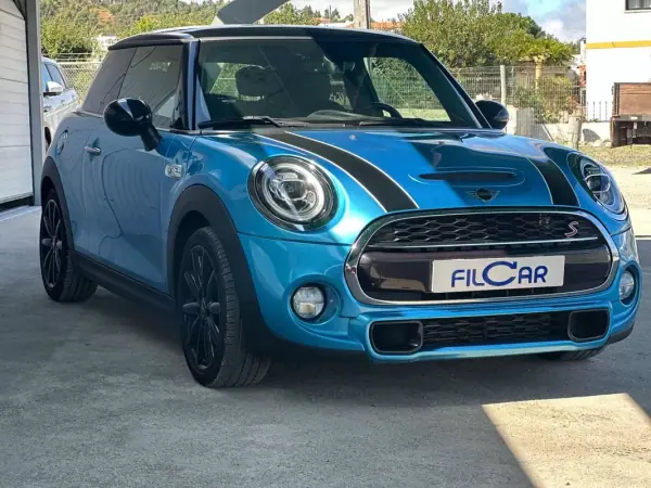 MINI Cooper 2018 - 22900 EUR, 110452 km - AUTO.MOTO.pt - 110452km - foto 4 de 26