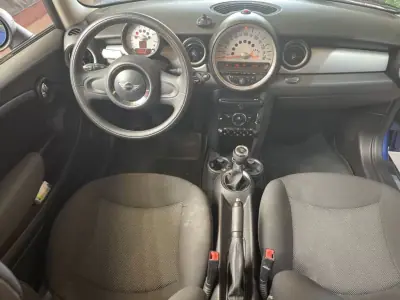 MINI One 2011 - 8500 EUR, 230000 km - AUTO.MOTO.pt - 230000km - foto 23 de 35