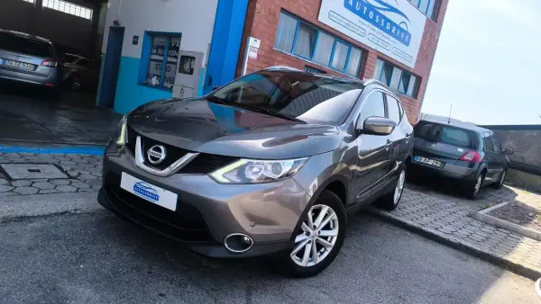 Nissan Qashqai 2015 - 12400 EUR, 173000 km - AUTO.MOTO.pt - 173000km - foto 9 de 22