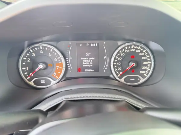 Jeep Renegade 2019 - 19800 EUR, 23341 km - AUTO.MOTO.pt - 23341km - foto 11 de 16