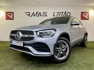 Mercedes-Benz GLC 300 2020 - 43750 EUR, 97000 km - AUTO.MOTO.pt - 97000km - foto 2 de 32