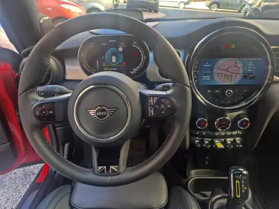 MINI Cooper 2023 - 22500 EUR, 9500 km - AUTO.MOTO.pt - 9500km - foto 10 de 22