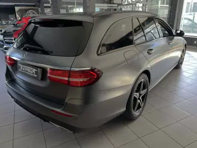 Mercedes-Benz E 300 2019 — foto 4 de 26