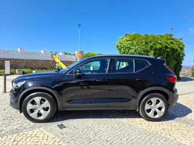 Volvo XC 40 2020 — foto 4 de 26