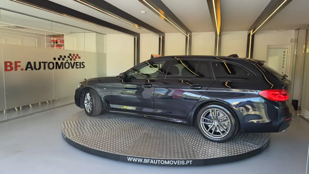 BMW 525 2019 - 31500 EUR, 84679 km - AUTO.MOTO.pt - 84679km - foto 16 de 67