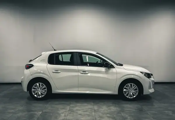 Peugeot 208 2023 - 12500 EUR, 98000 km - AUTO.MOTO.pt - 98000km - foto 8 de 16
