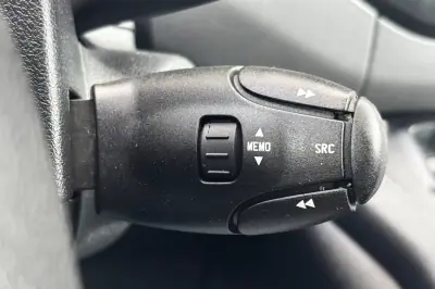 Peugeot Partner 2018 - 14900 EUR, 140000 km - AUTO.MOTO.pt - 140000km - foto 24 de 37