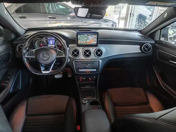 Mercedes-Benz GLA 200 2018 - 22750 EUR, 191200 km - AUTO.MOTO.pt - 191200km - foto 35 de 36