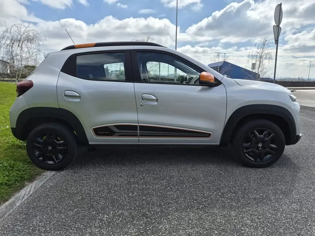 Dacia Spring 2022 - 11499 EUR, 39555 km - AUTO.MOTO.pt - 39555km - foto 7 de 9