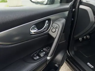 Nissan Qashqai 2019 - 18990 EUR, 106000 km - AUTO.MOTO.pt - 106000km - foto 11 de 41