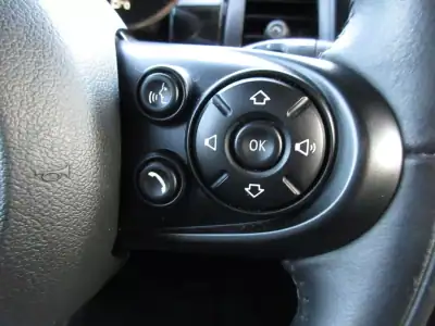 MINI Cooper 2021 - 19990 EUR, 90000 km - AUTO.MOTO.pt - 90000km - foto 47 de 52
