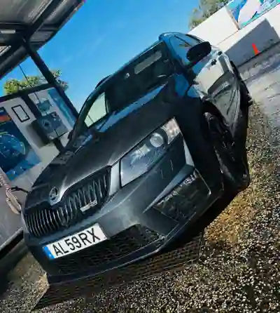 Skoda Octavia Break 2015 - 14000 EUR, 235000 km - 235000km - foto 7 de 15