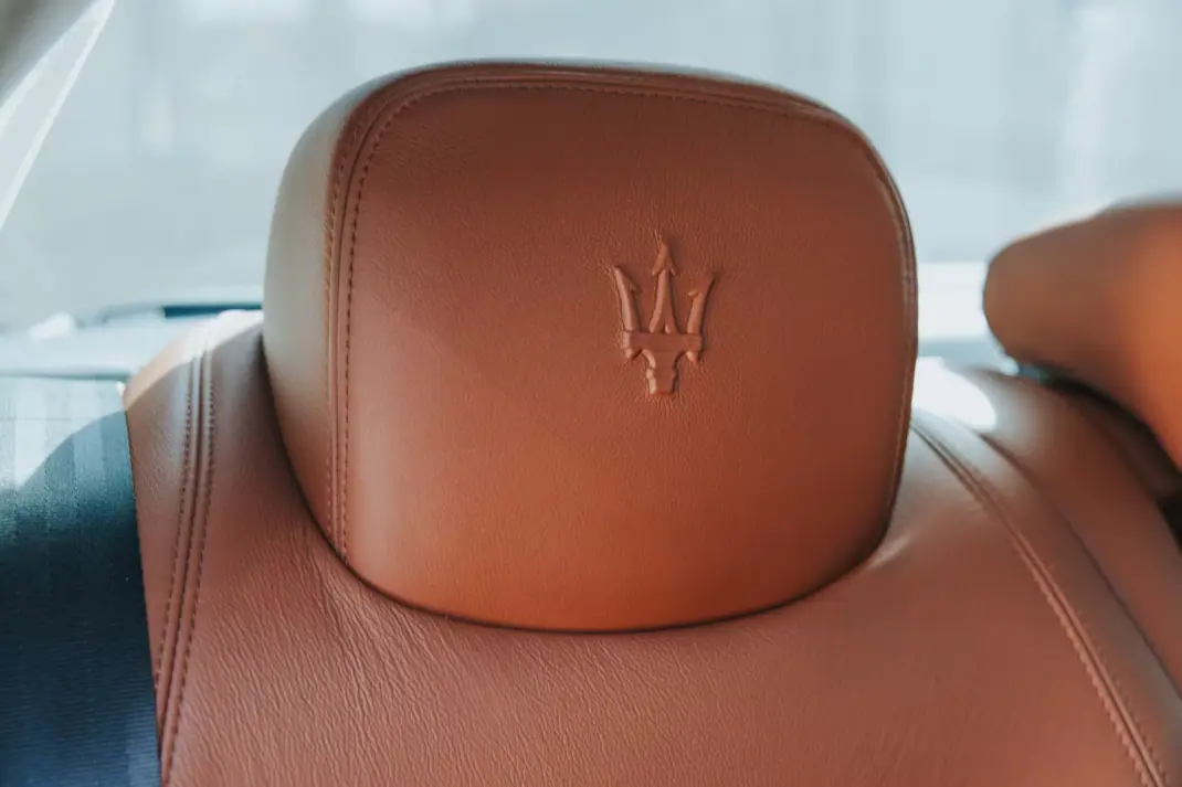 Maserati Quattroporte 2014 - 38900 EUR, 67105 km - AUTO.MOTO.pt - 67105km - foto 35 de 46
