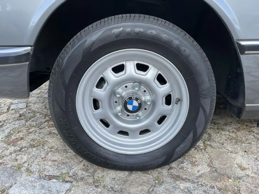 BMW 518 1980 - 9900 EUR, 139000 km - 139000km - foto 26 de 27