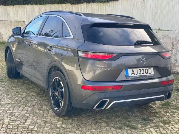 DS DS7 Crossback 2021 - 26990 EUR, 80618 km - AUTO.MOTO.pt - 80618km - foto 4 de 25