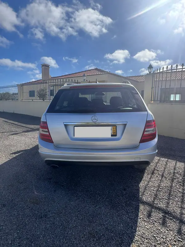 Mercedes-Benz C 200 2011 - 10500 EUR, 288000 km - 288000km - foto 4 de 15