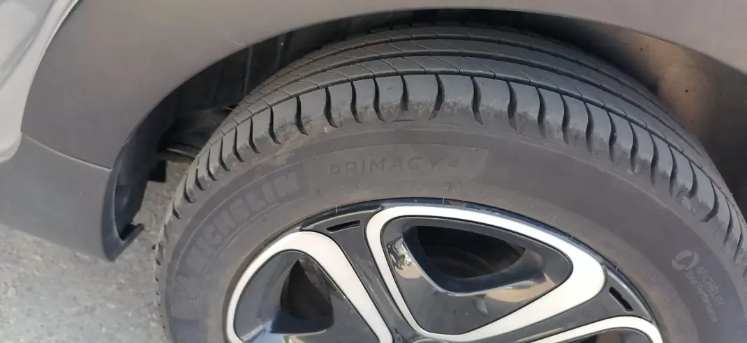 Citroën C3 2018 - 13200 EUR, 80300 km - AUTO.MOTO.pt - 80300km - foto 10 de 15