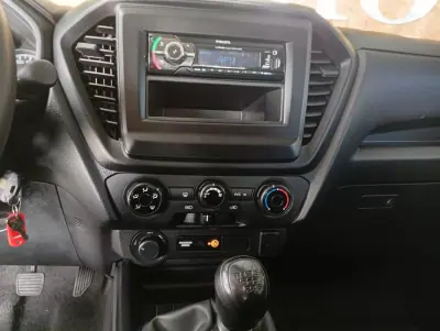 Isuzu D-MAX 2.5 4WD 2022 - 32900 EUR, 57200 km - AUTO.MOTO.pt - 57200km - foto 13 de 15