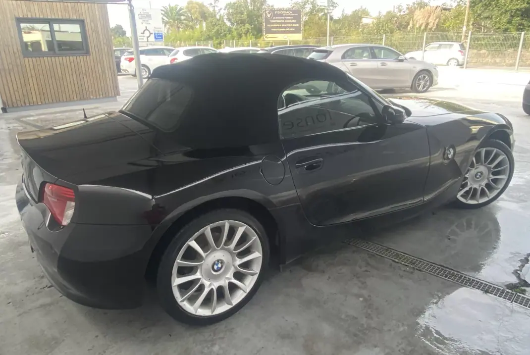 BMW Z4 2006 - 13990 EUR, 229825 km - AUTO.MOTO.pt - 229825km - foto 17 de 19