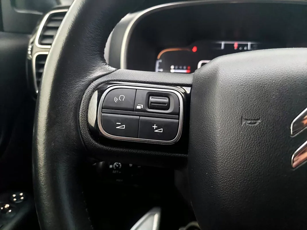 Citroën C5 Aircross 2020 - 21500 EUR, 55490 km - AUTO.MOTO.pt - 55490km - foto 28 de 33