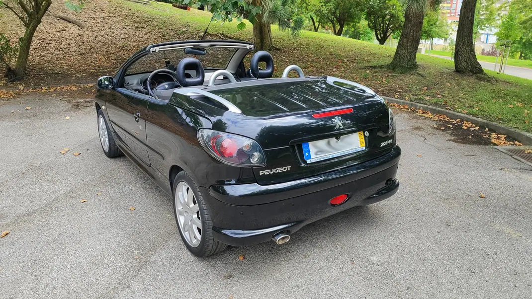 Peugeot 206 CC 2005 - 4800 EUR, 217000 km - 217000km - foto 5 de 12