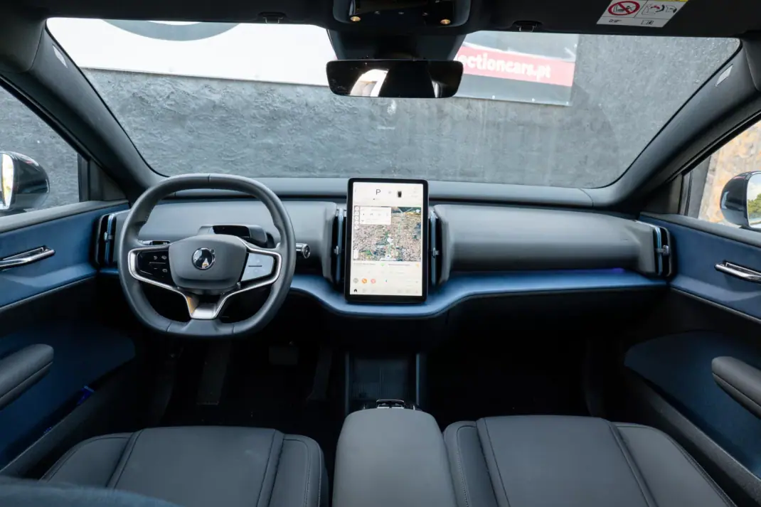 Volvo EX 30 2024 - 31900 EUR, 28000 km - AUTO.MOTO.pt - 28000km - foto 8 de 26