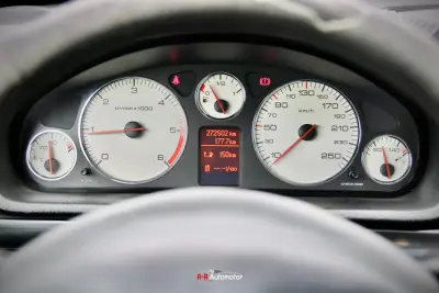 Peugeot 407 2009 - 4800 EUR, 272000 km - AUTO.MOTO.pt - 272000km - foto 16 de 21