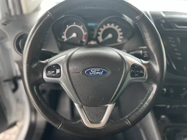 Ford Transit Courier 2022 - 15000 EUR, 51442 km - AUTO.MOTO.pt - 51442km - foto 12 de 14