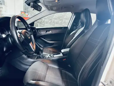 Mercedes-Benz A 160 2014 - 12990 EUR, 163824 km - AUTO.MOTO.pt - 163824km - foto 24 de 34