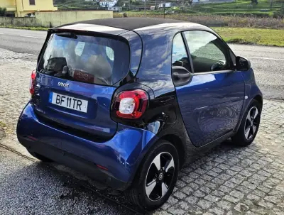 Smart Fortwo Cabrio 2021 - 12999 EUR, 30000 km - AUTO.MOTO.pt - 30000km - foto 2 de 19