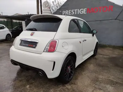 Fiat 500 2009 - 11900 EUR, 123000 km - AUTO.MOTO.pt - 123000km - foto 8 de 9