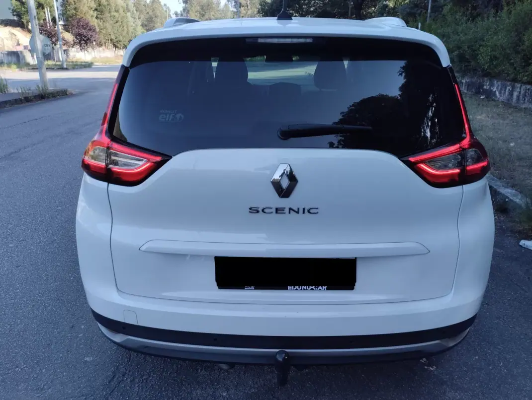 Renault Grand Scénic 2017 - 13750 EUR, 200000 km - 200000km - foto 6 de 27