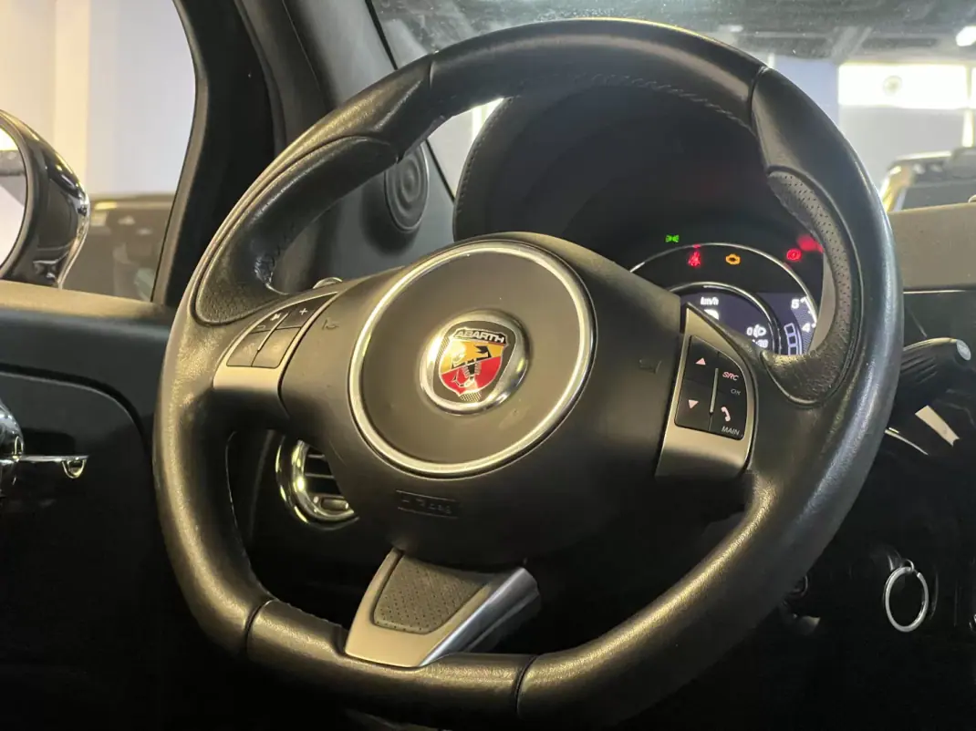 Abarth 500 2016 - 15990 EUR, 90000 km - 90000km - foto 21 de 48
