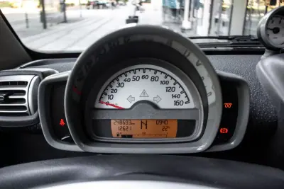 Smart ForTwo 2009 - 4900 EUR, 248693 km - 248693km - foto 14 de 27