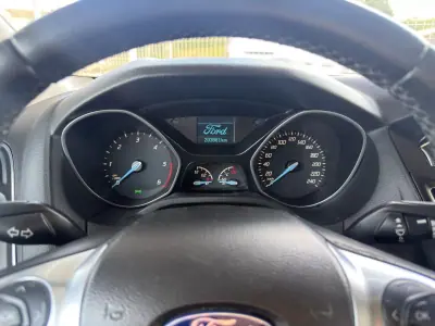 Ford Focus 2012 - 8500 EUR, 203000 km - AUTO.MOTO.pt - 203000km - foto 16 de 16