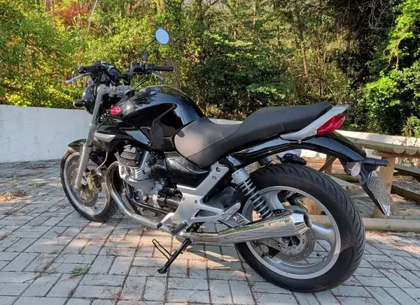 Moto Guzzi Breva 750 2009 — foto 3 de 8