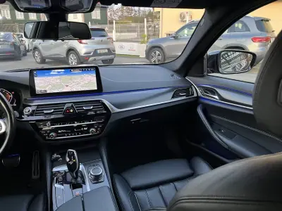 BMW 520 2022 - 33950 EUR, 124000 km - AUTO.MOTO.pt - 124000km - foto 12 de 45